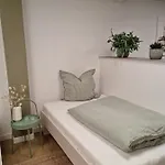 Exklusive In *